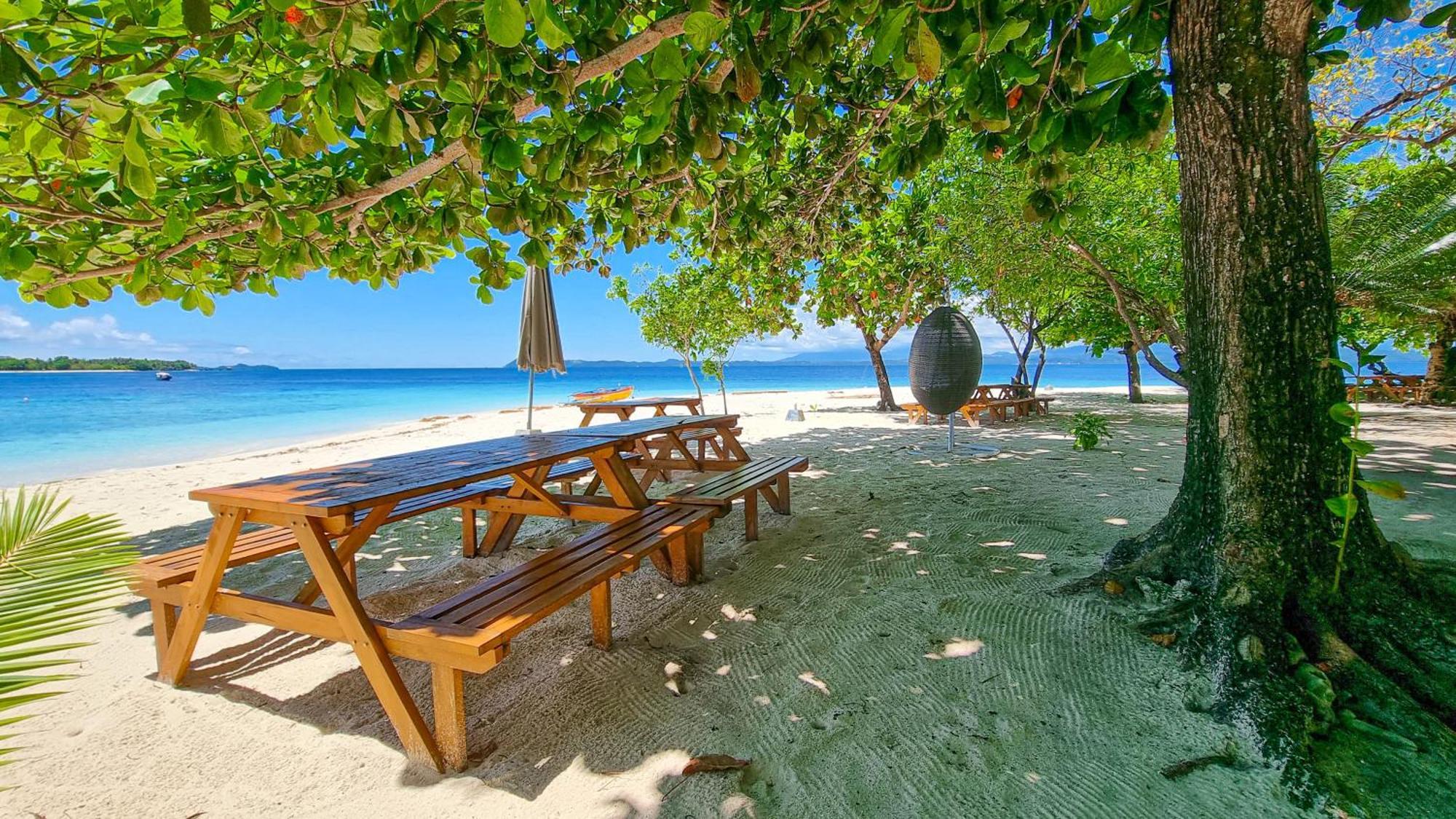 Lihaga Island & Beach Club Serai Exterior photo